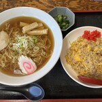 山形屋 - 料理写真:しょうゆラーメンセット1,000円
