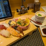 すし丸 - 料理写真:特盛りランチセット 茶碗蒸し付