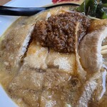 テンホウ - 肉揚げタンタンメン、肉揚げ