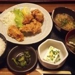 甘太郎 - 唐揚げ定食おろしぽん酢 750円