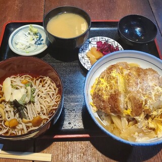 しお川 - 料理写真:かつ丼セット