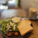 MONZ CAFE - 