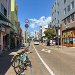 鯛めし もとやま - 店舗前の通り(松山ロープウェイ商店街)