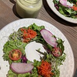 RACINES Boulangerie & Bistro - 