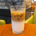 カフェ・ド・クリエ - ドリンク写真:アイスカフェラテ