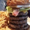 和牛バーガーとパンケーキ ラナマルヤマ - 料理写真:タワーバーガー(パテ5枚）