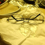 RUENPAIR - メガネが割れました。