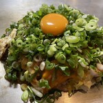 広島風 お好み焼 ごんちゃん - 料理写真:広島ネギ卵のせ　1440円