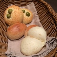スミレオオサカ - パン(^O^)／