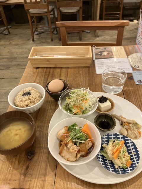 玄米カフェ 実身美 心斎橋店 （サンミ） - 心斎橋/オーガニック | 食べログ