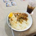 Meeats BoardGame & Kitchen - 無水チキンカレー