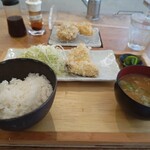 白いメンチカツ とんべい - 