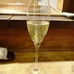 右江田 - シャンパーニュ ドラモット