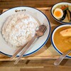早稲田メーヤウ - チキンカリーとグリーンカリーの２種盛り　ライス大盛り(460g)