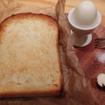 NEIGHBORS BRUNCH - トーストセット 500円。