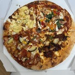 ドミノ・ピザ - 料理写真:夏のコク旨カレークワトロ¥1,410