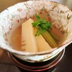 招福樓 - (炊き合わせ)筍、葉牛蒡、厚揚げ、木の芽