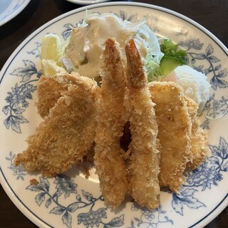 レストラン まなべ_1