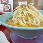 くるまやラーメン - 料理写真: