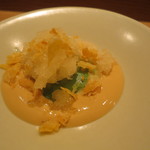 虎白 - デザート：抹茶ムース ブランデー・シャーベット 焦がし砂糖ソース