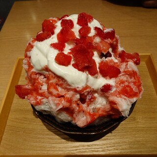 BLOOMY'S×Flory_1