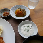 madomado cafe - 野菜の炊き合わせ♡タルタルソースは自家製☆