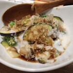 日和屋 豆蔵 - 絹かわ茄子とおくらのとろろポン酢