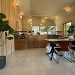 Side Side Cafe - 