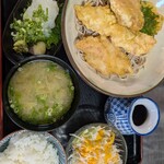 じゃりんこ - 料理写真:本日の日替わり
ぶっかけそば＆とり天