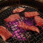 Sumibiyakiniku Souru - 焼いているところ