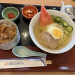 アゼリア - 冷麺とカルビ丼