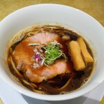 醤油そばまえだ - 料理写真: