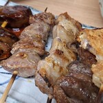 大衆割烹 藤八 - 串焼き5種盛り