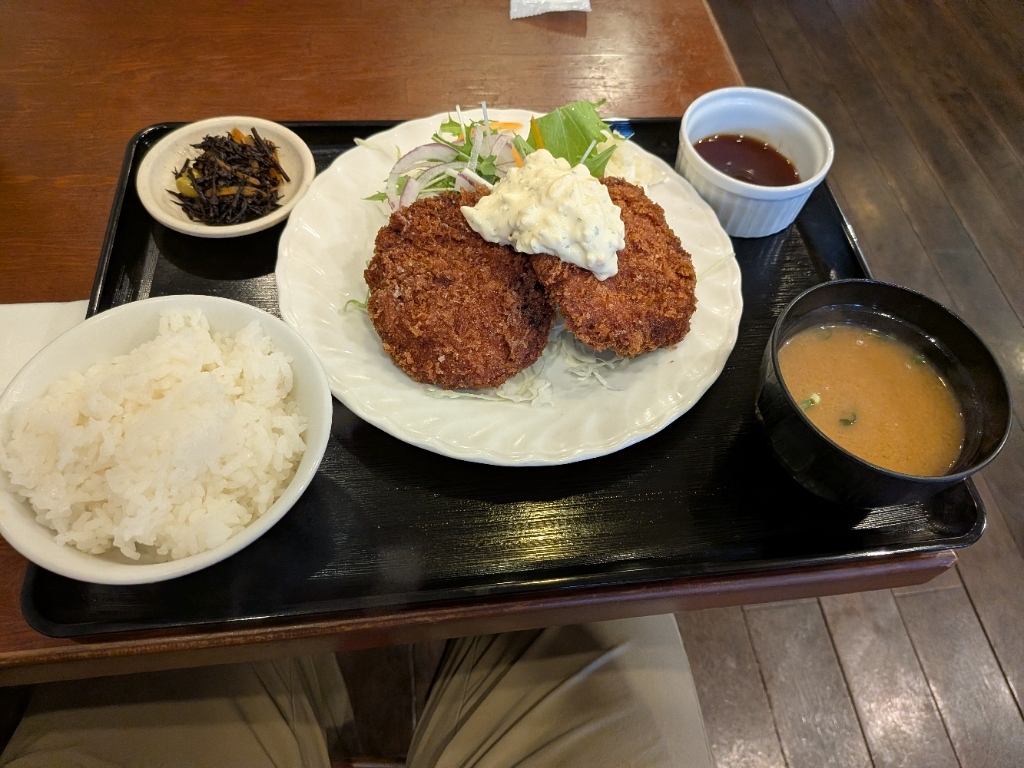 八 田洋 食堂 は な