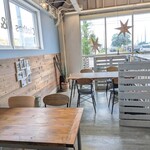 aani sand cafe - 4名様席×２、2名様席×3