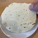 ダルバール - スパイスがよく効いてるパパド