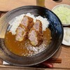 黄金色の豚 - 料理写真:和豚もちぶたのヒレかつカレー1958円