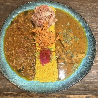 スパイシーカリーハウス半月_1