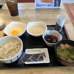 かつ庵 - 麦とろたま朝食麦飯少なめ…この界隈でモーニングでとろろが食べれるねは有難い。