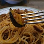 茜屋珈琲店 - なすの入ったミートソース　大盛り　