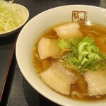 喜多方ラーメン坂内 - 料理写真:喜多方ラーメンと白髪ねぎ