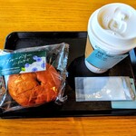 スターバックスコーヒー - 料理写真:カフェミスト(Tall)、ブルーベリーベーグルサンド