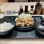 松のや - 料理写真:ご飯大盛り無料