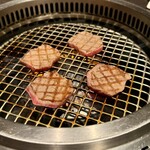 YORONIKU TOKYO AZABUDAIHILLS - 上タン