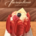 フィオレンティーナ ペストリーブティック - グランドプレミアムショートケーキミックスベリー2200円