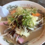 冨ちゃんラーメン - 料理写真: