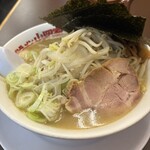 味噌ラーメン 山岡家 - 料理写真: