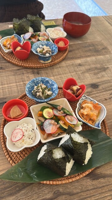 おむすび六丁屋珈琲cafe - 戸出/おにぎり | 食べログ