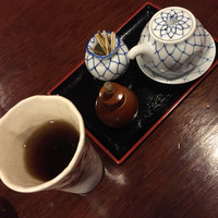 明神下 神田川 本店 - 山椒、タレ、お茶