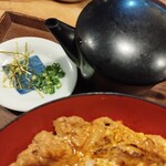 木鶏 - 軍鶏丼を少し残して、残りは出し汁をかけてお茶漬けに！鰻のひつまぶしみたいな食べ方、親子丼では初めて♪旨うま〜っ♥